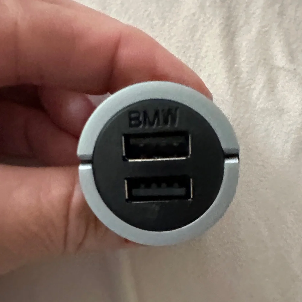 BMW Silver Dual USB Car Charger - Picture 3 of 3